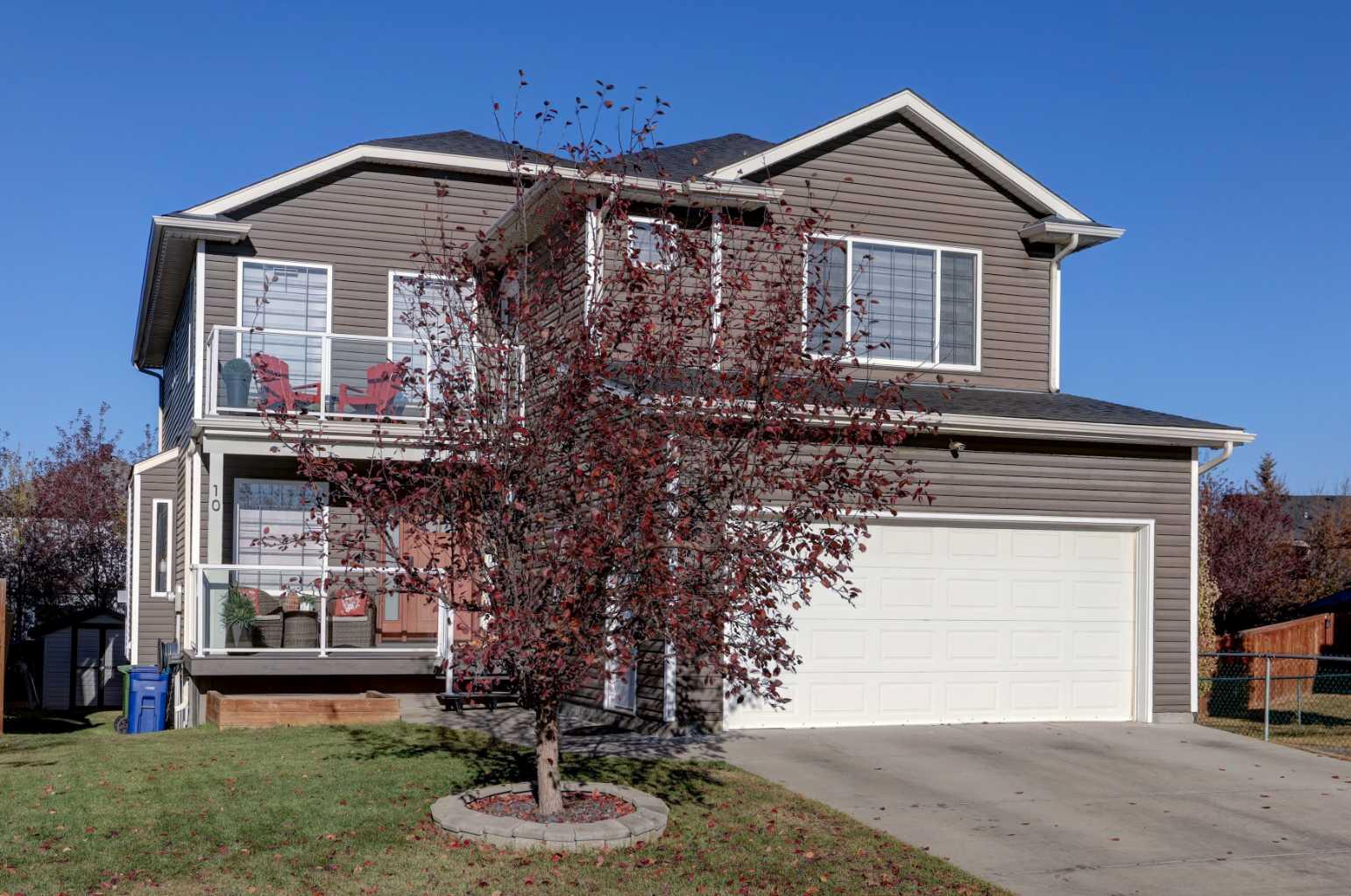 10 Canals Cir SW, Airdrie, AB T4B 2N8