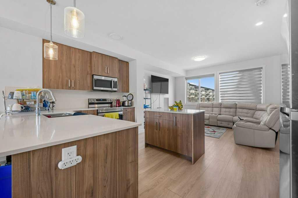 33 Merganser Drive W Unit 304, Chestermere, AB T1X 2S3