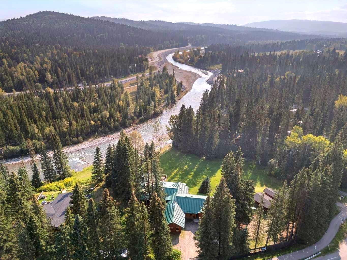 67 Bracken Pt, Bragg Creek, AB T0L 0C5