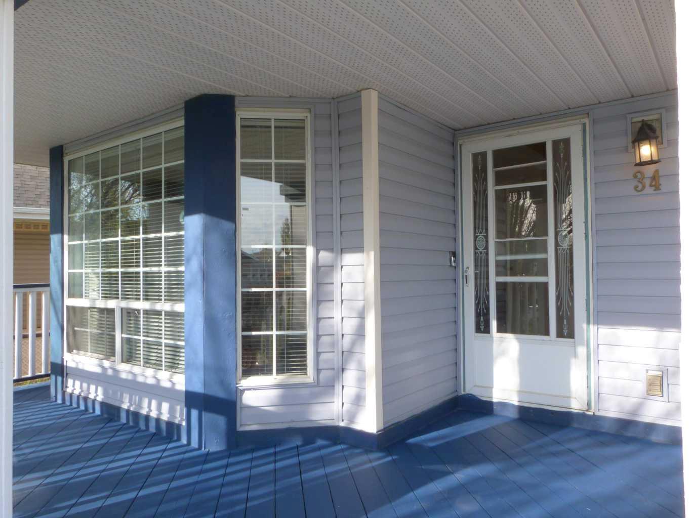 34 Martinridge Rd NE, Calgary, AB T3J 3L4