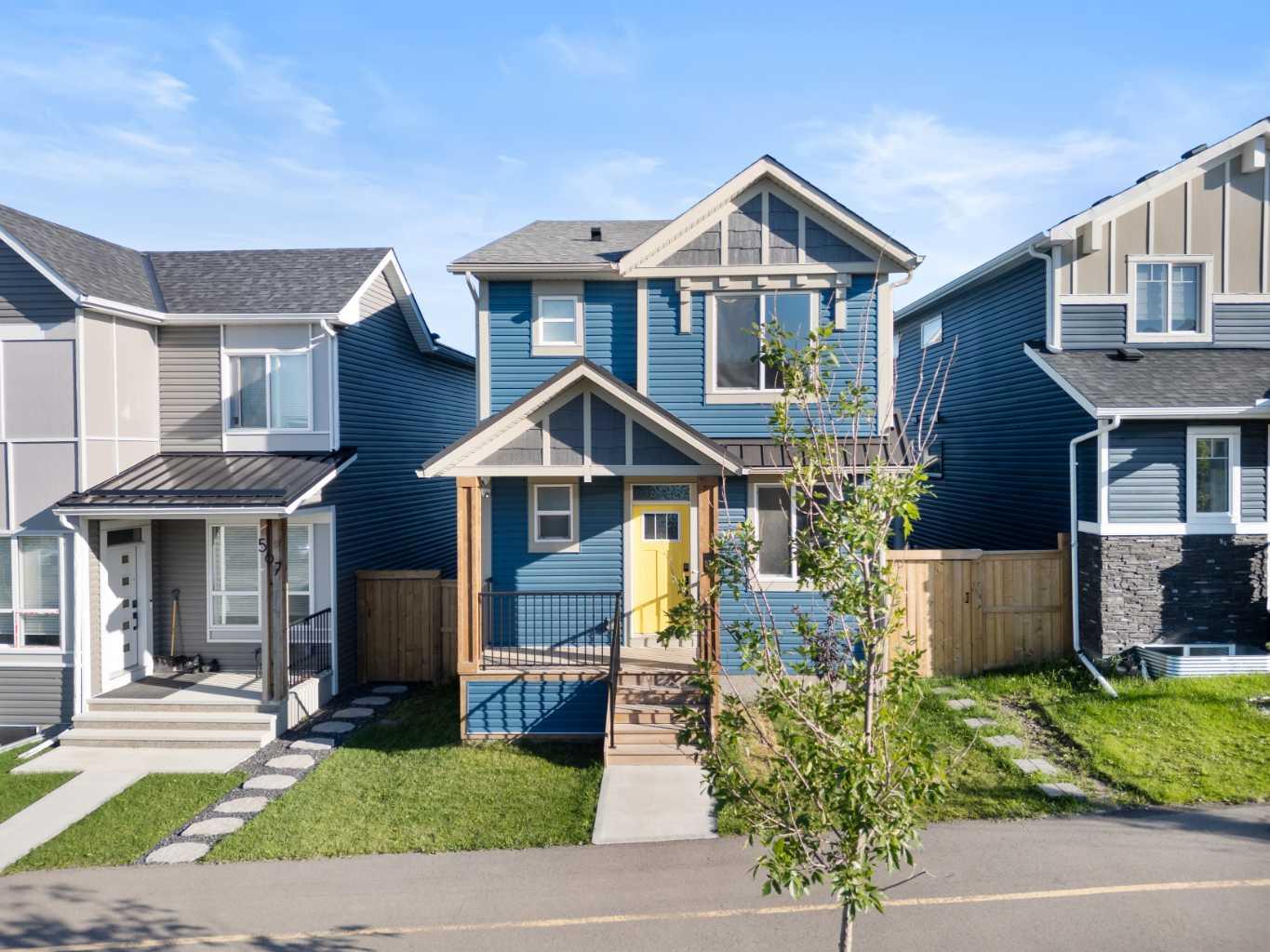 571 Livingston Way NE, Calgary, AB T3P 0V9