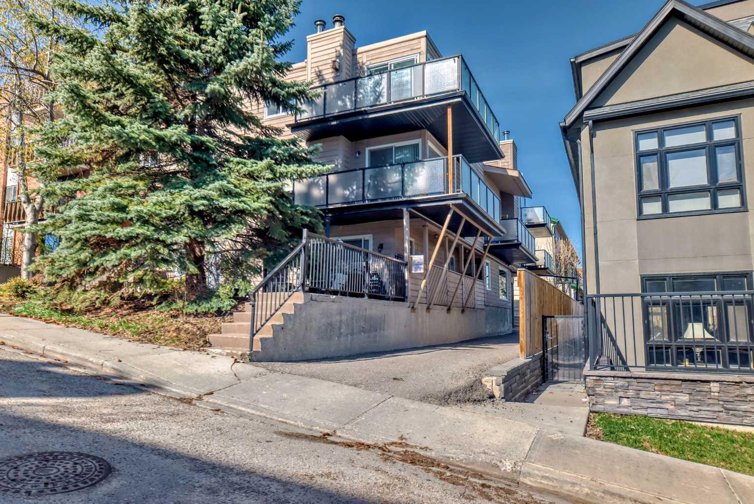 2415 14a Street Sw Unit 2, Calgary, AB T2T 3X4