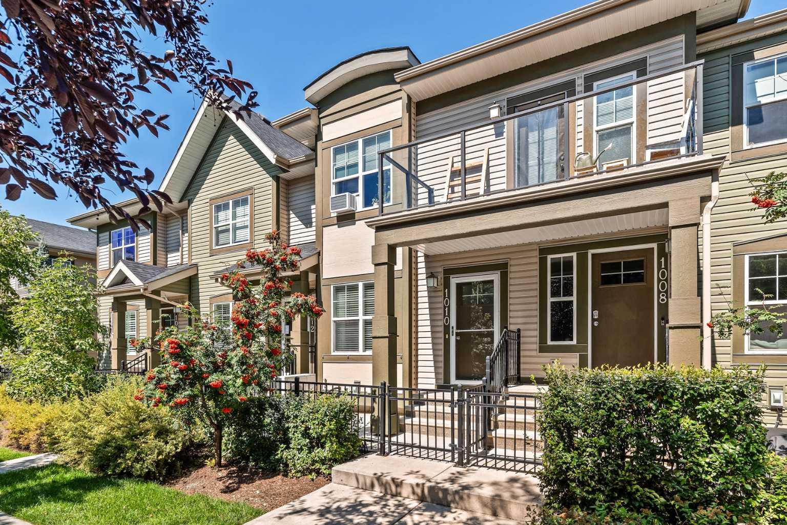1010 Mckenzie Towne Villas SE, Calgary, AB T2Z 1E4