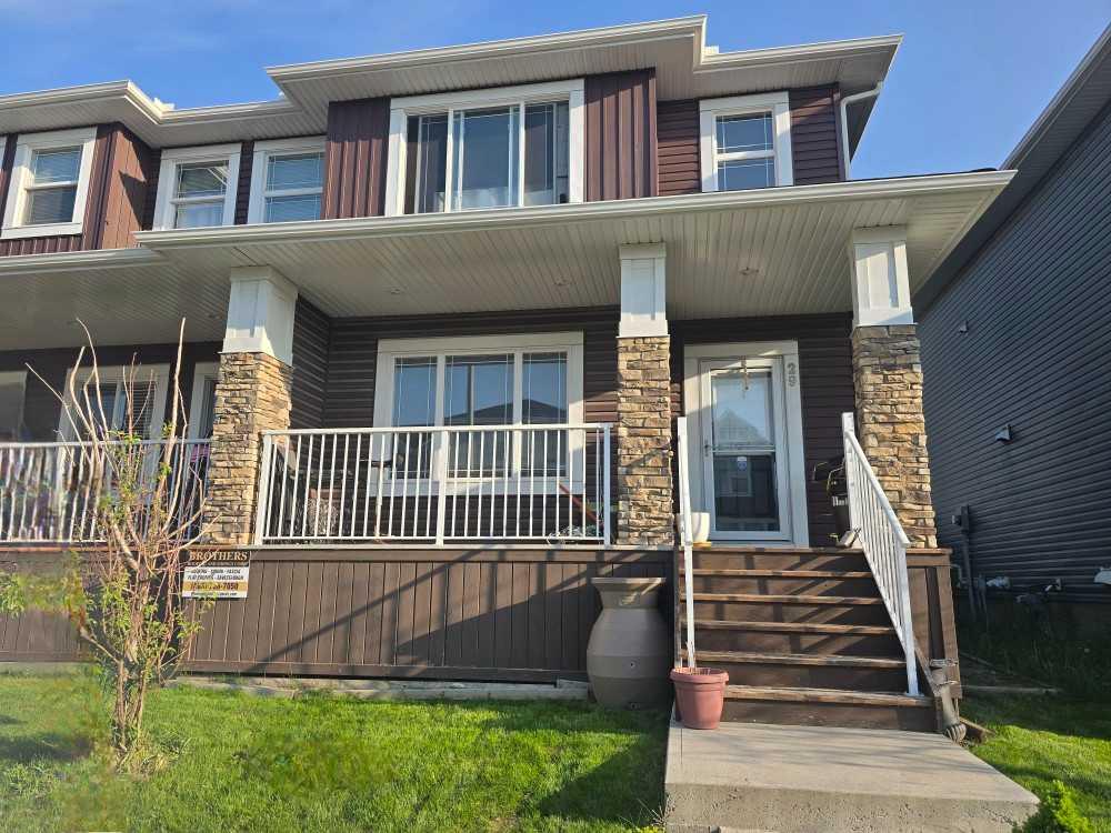 29 Redstone Common NE, Calgary, AB T3N 0K3