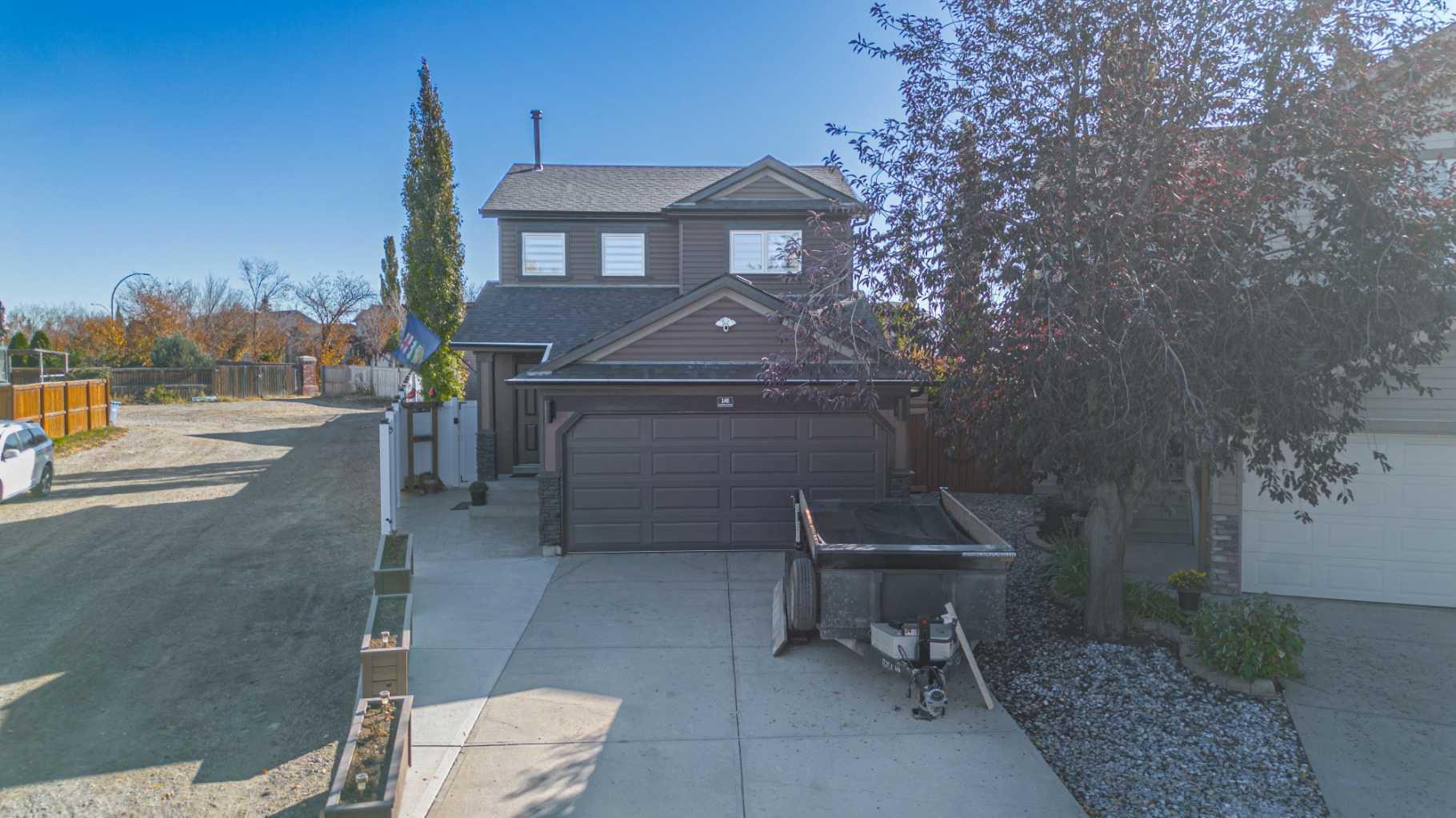 148 Covepark Close NE, Calgary, AB T3K 5R5
