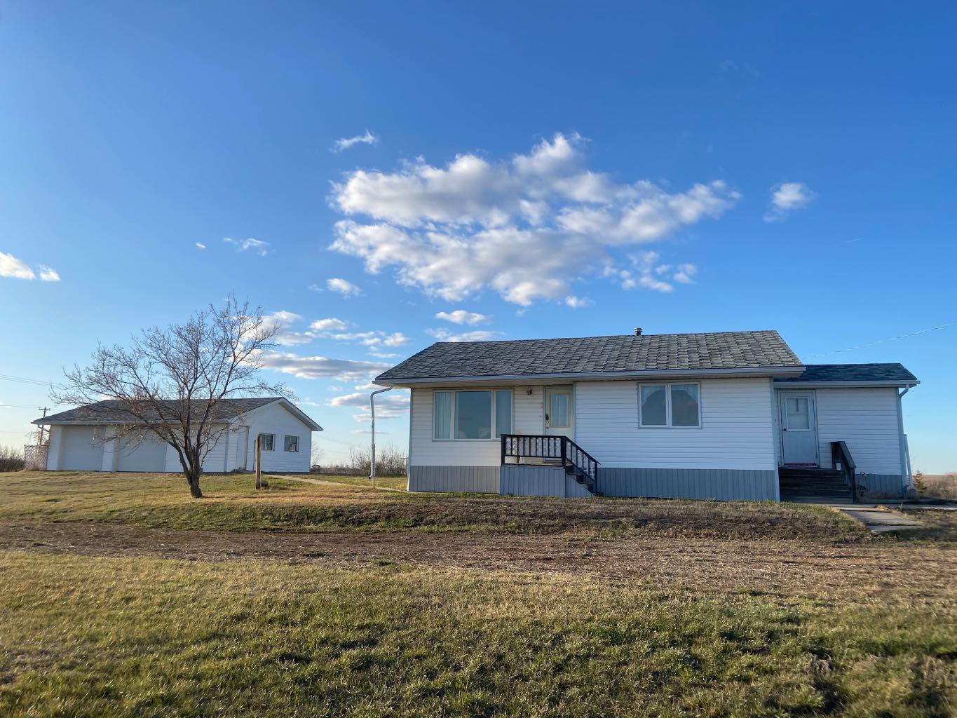 31303 Range Rd 143 Rd, Hanna, AB T0J 1P0
