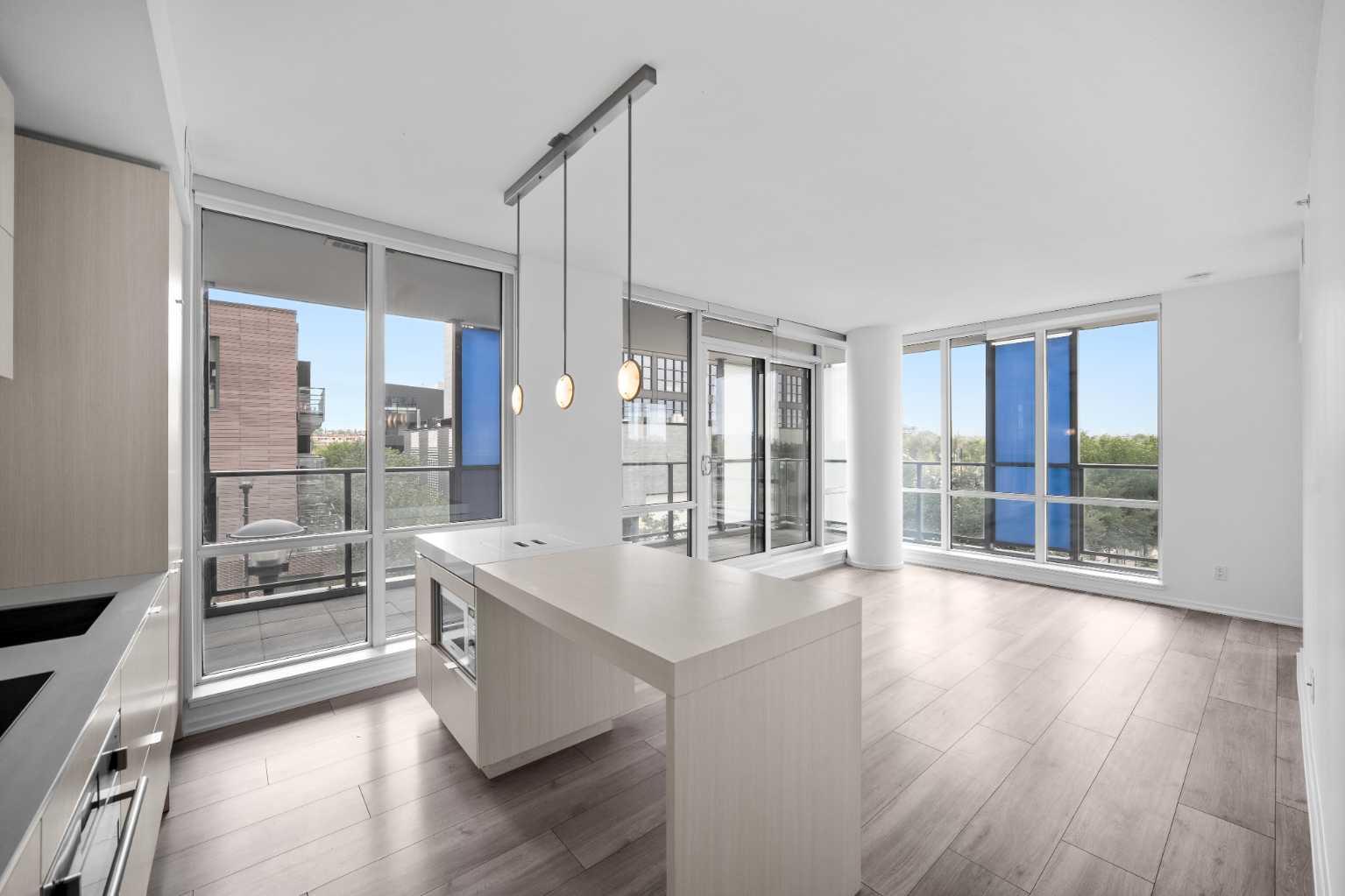 615 6 Avenue Se Unit 210, Calgary, AB T2G 1S2