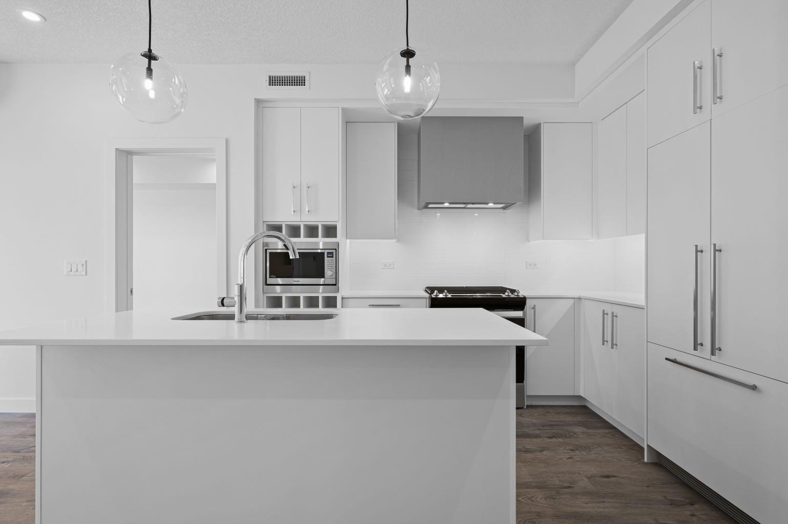 8370 Broadcast Avenue Sw Unit 204, Calgary, AB T3H 6L3
