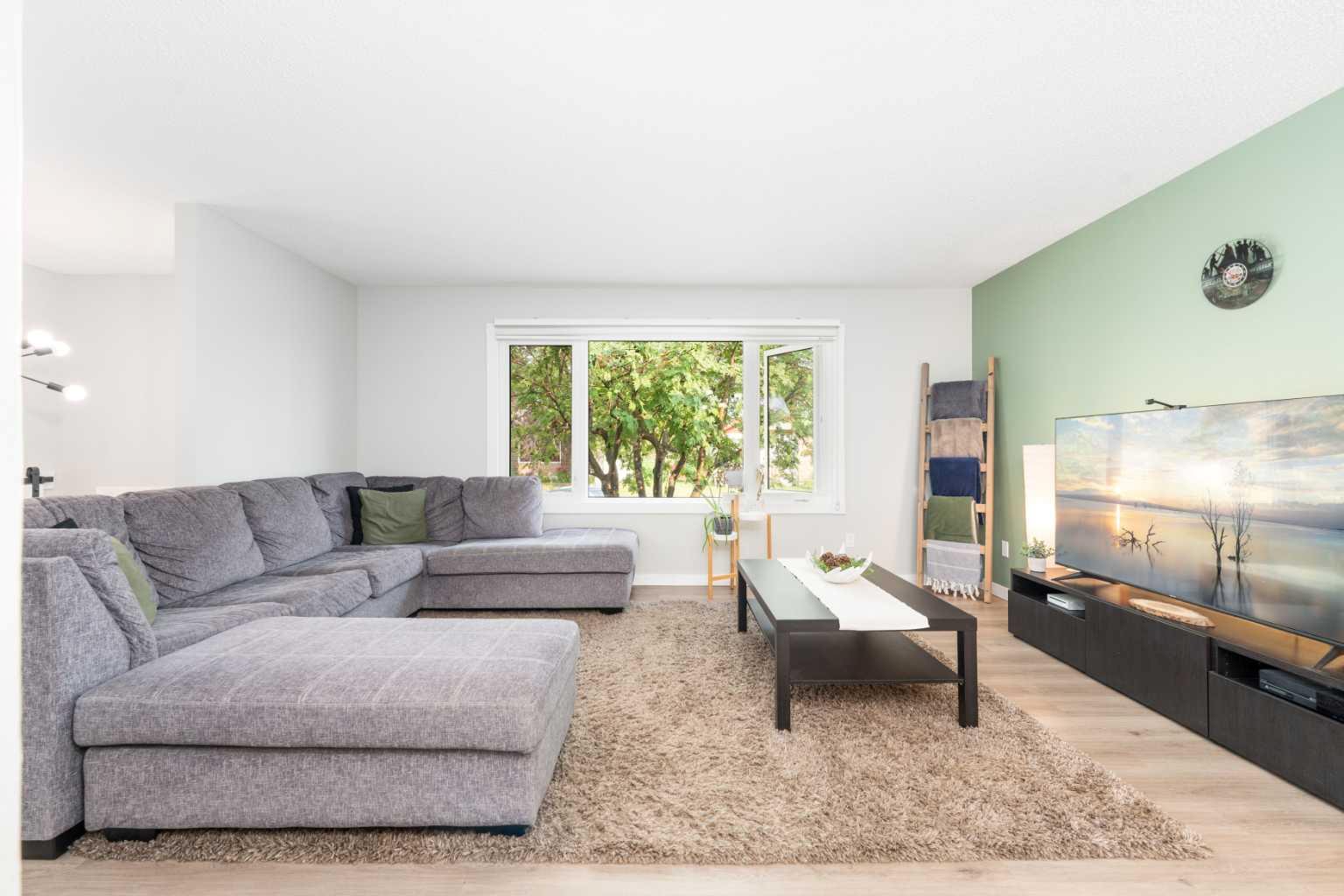 143 Manora Dr NE, Calgary, AB T2A 4P6