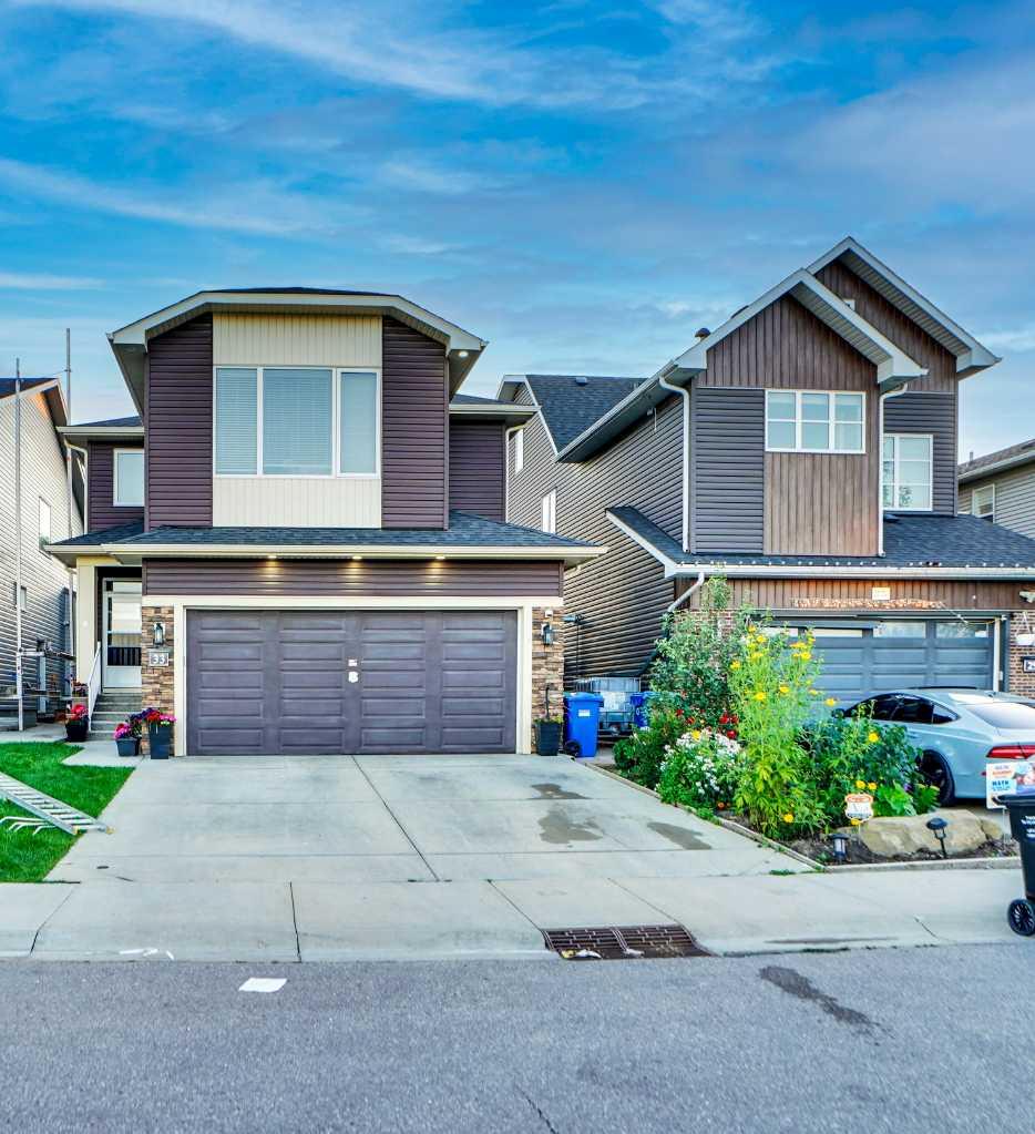 33 Savanna Grn NE, Calgary, AB T3J 0V8