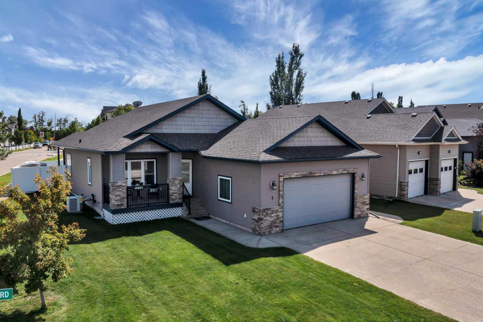 1 Laurel Rd, Sylvan Lake, AB T4S 2P5