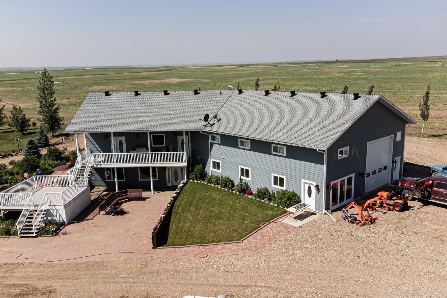 328 Railway Ave, Lomond, AB T0L 1G0