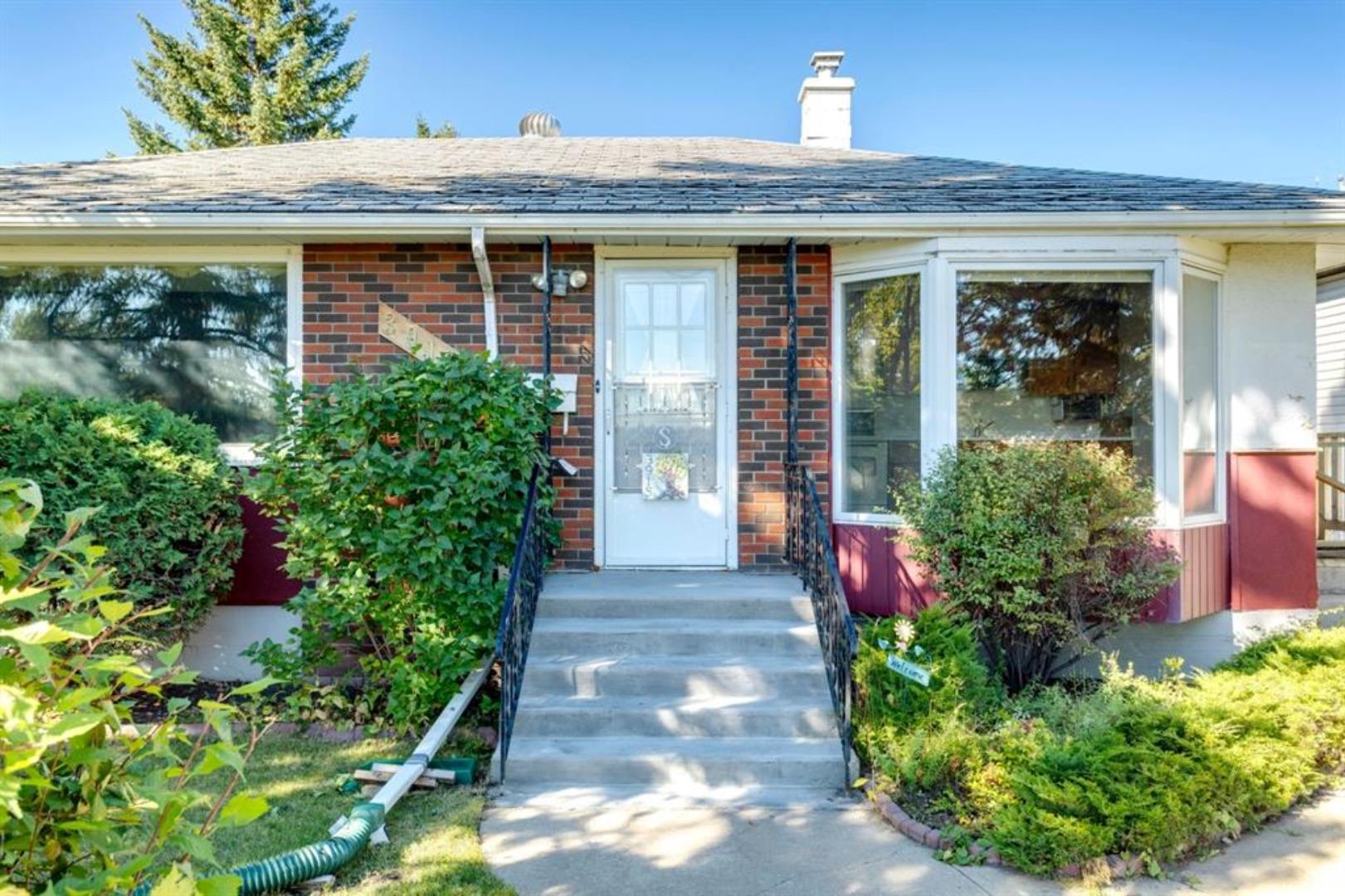 73 Street Nw Unit 3915, Calgary, AB T3B 2L8