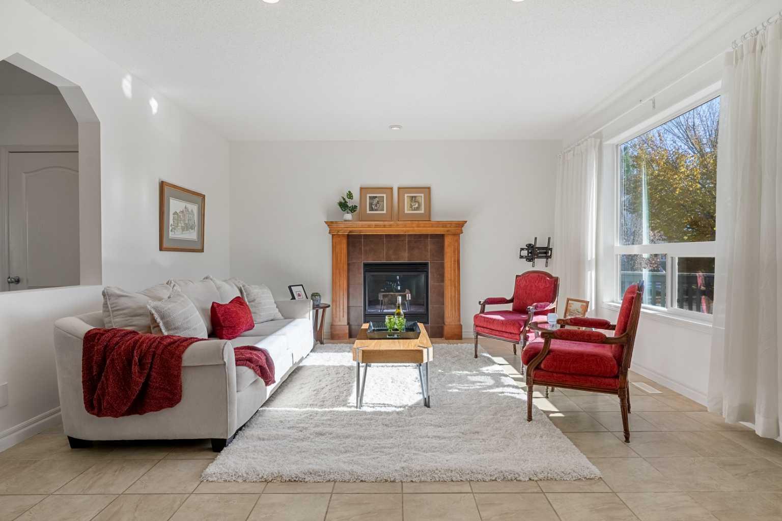 345 Prestwick Ter SE, Calgary, AB T2Z 0H4