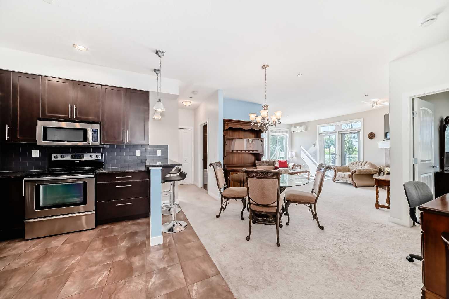 1005 Westmount Drive Unit 216 #b, Strathmore, AB T1P 0C3