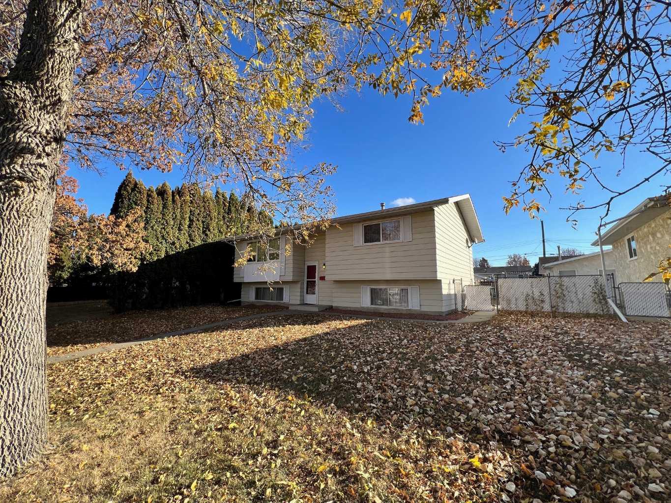 52 Street Unit 5417, Camrose, AB T4V 3C7