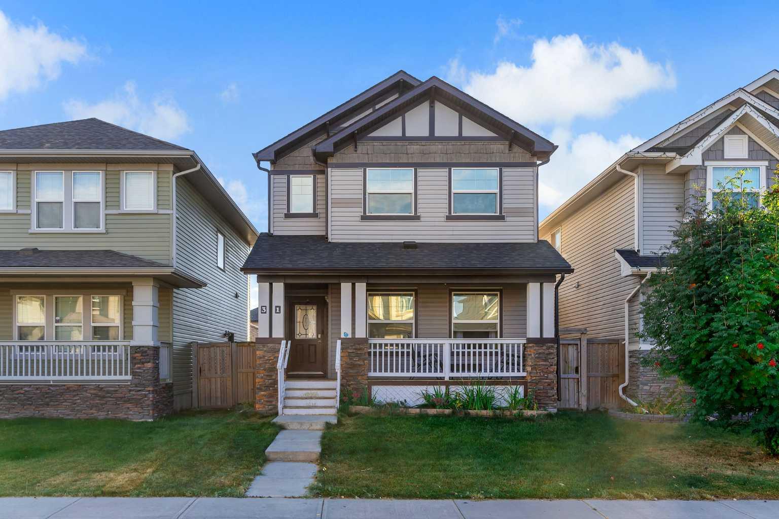 31 Skyview Point Rd NE, Calgary, AB T3N 0G9