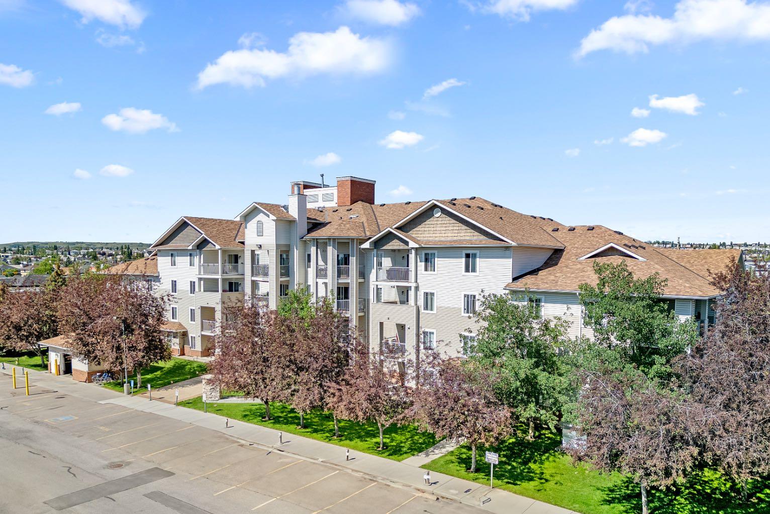 16 Country Village Bay Ne Unit 2205, Calgary, AB T3K 5Y9