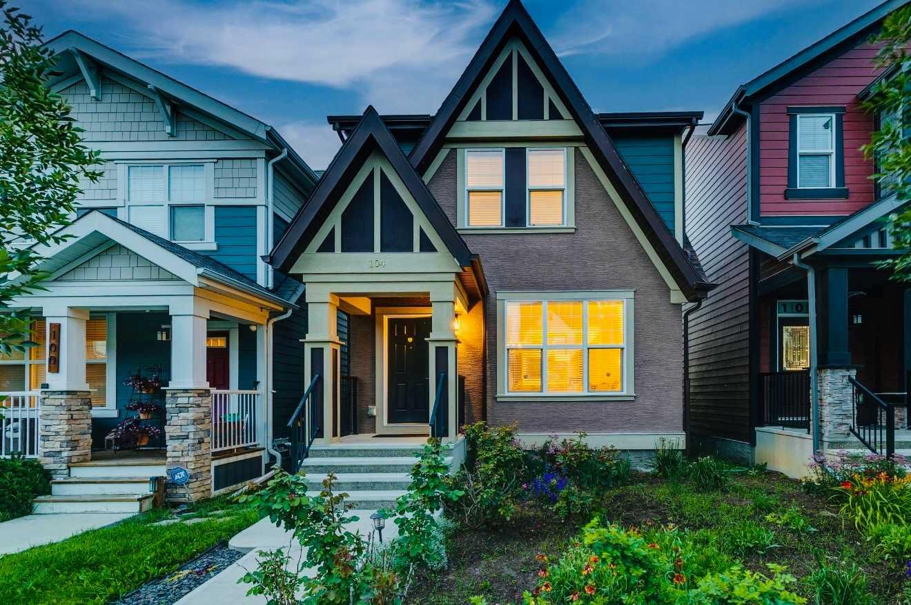 104 Masters Link SE, Calgary, AB T3M 2N2