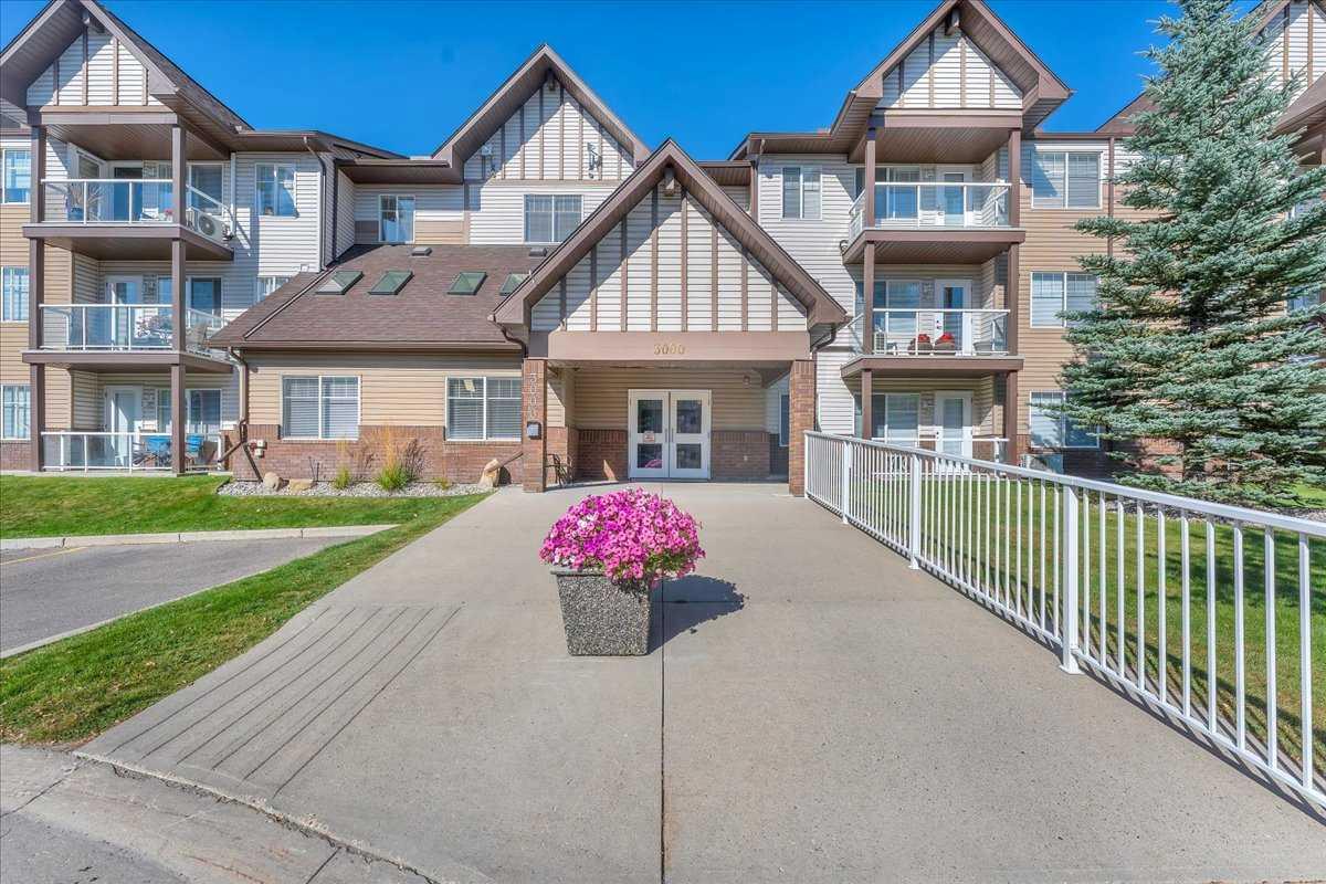 3208, Okotoks, AB T1S 2L2