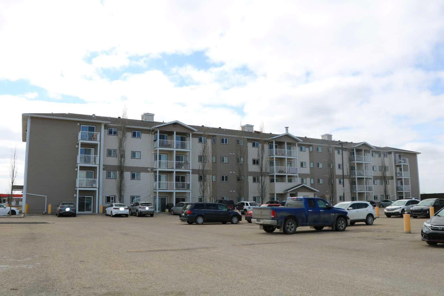 , Grande Prairie, AB T8X 0B8 MLS Houseful