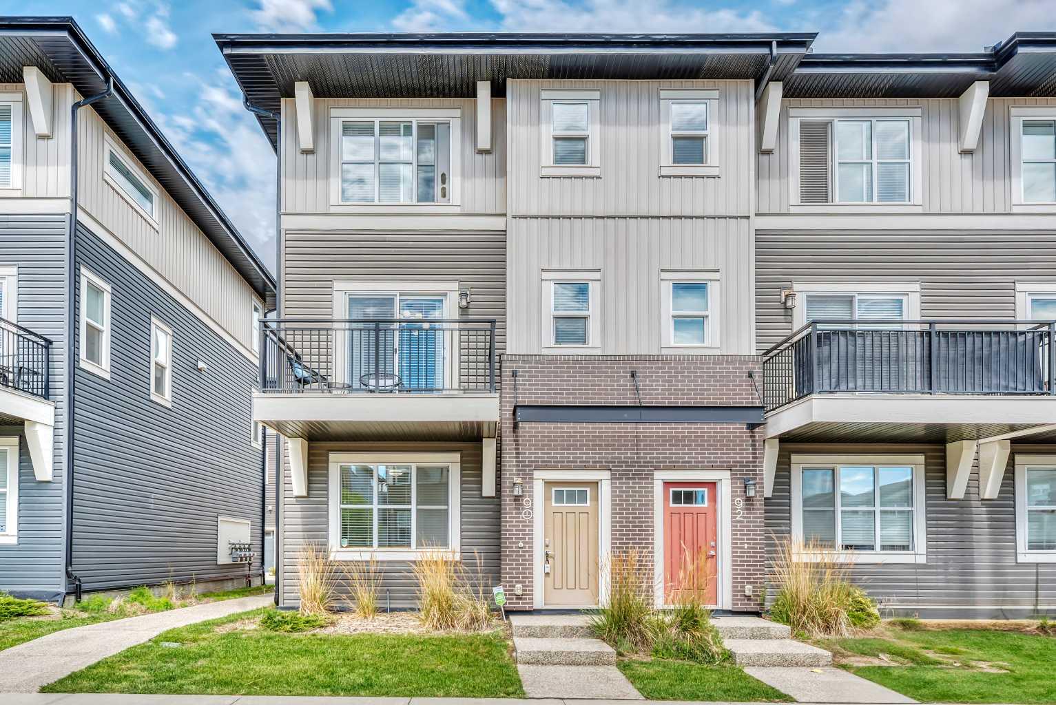 90 Cornerstone Mnr, Calgary, AB T3N 1S4