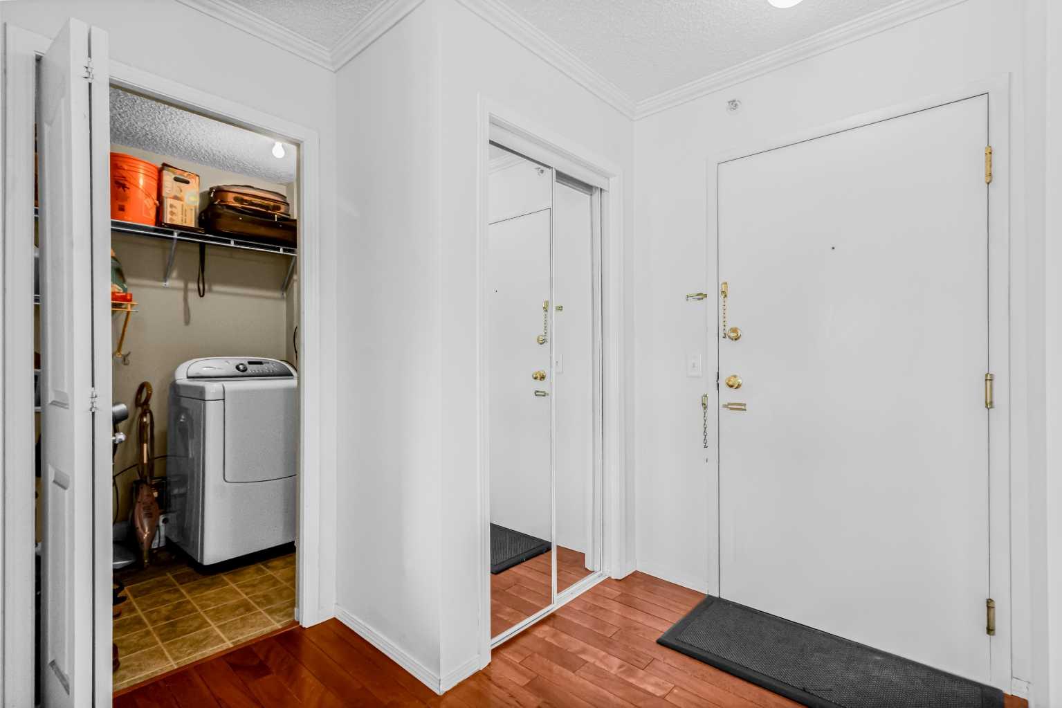 3308 APT 308, Calgary, AB T2B 3R6