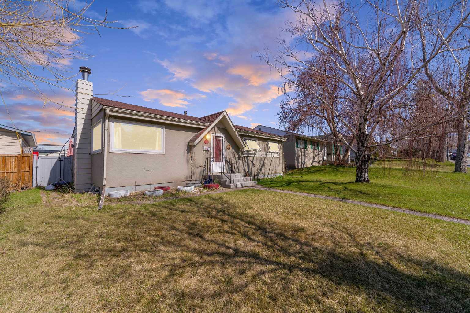 48 Franklin Dr SE, Calgary, AB T2H 0T9