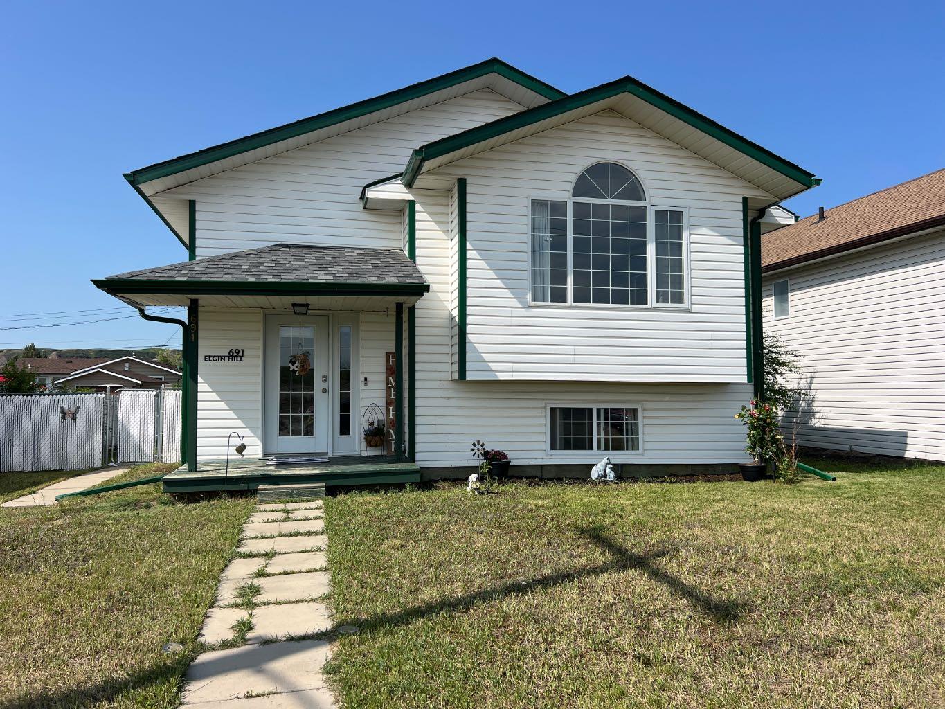 691 Elgin Hill Rd, Drumheller, AB T0J 0Y6