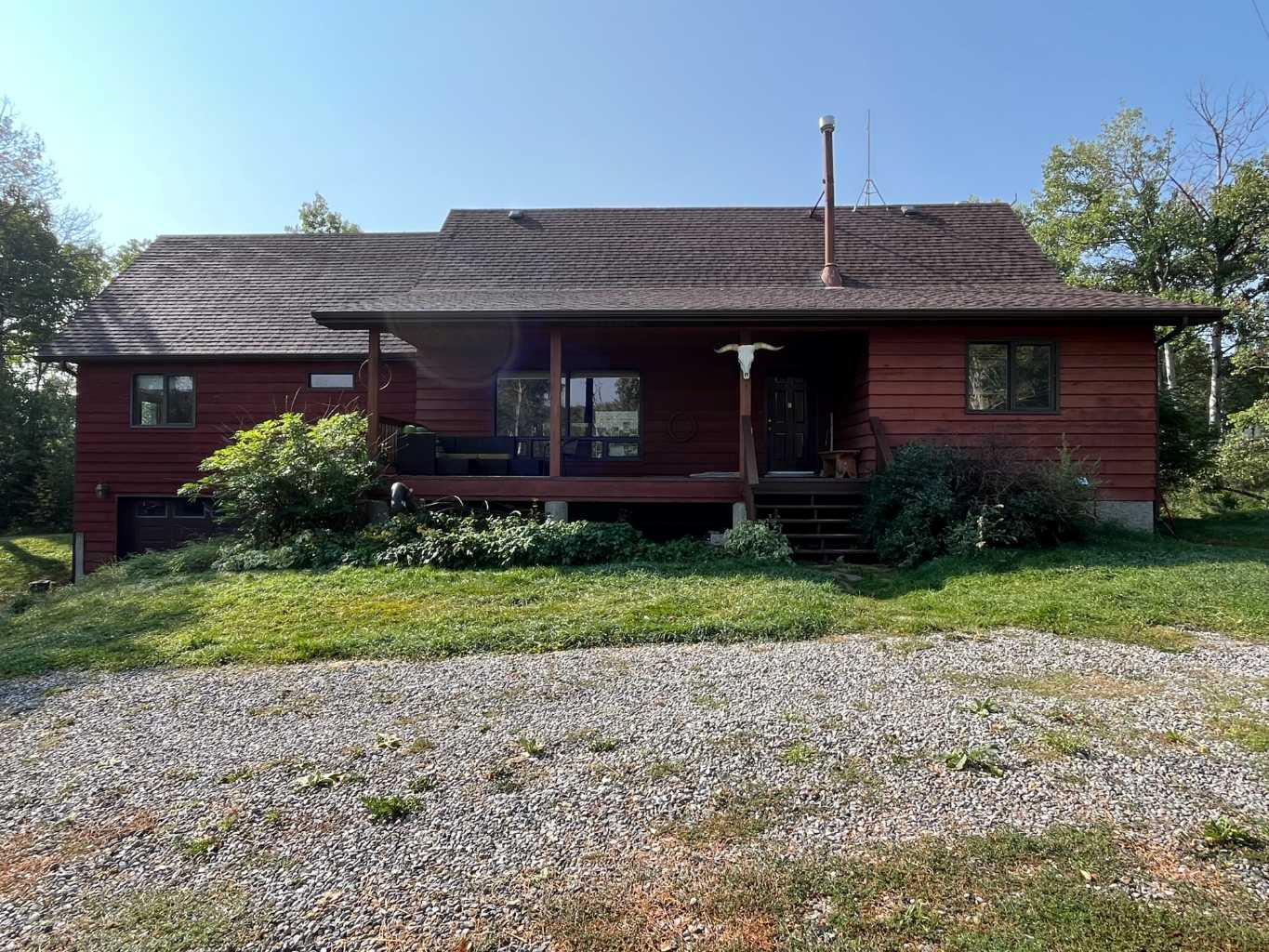 3015 Twp Rd 7-2, Pincher Creek, AB T0K 1W0