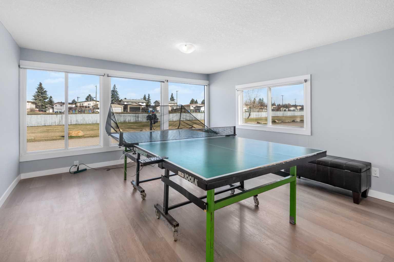 6220 17 Avenue Se Unit 129, Calgary, AB T2A 0W6