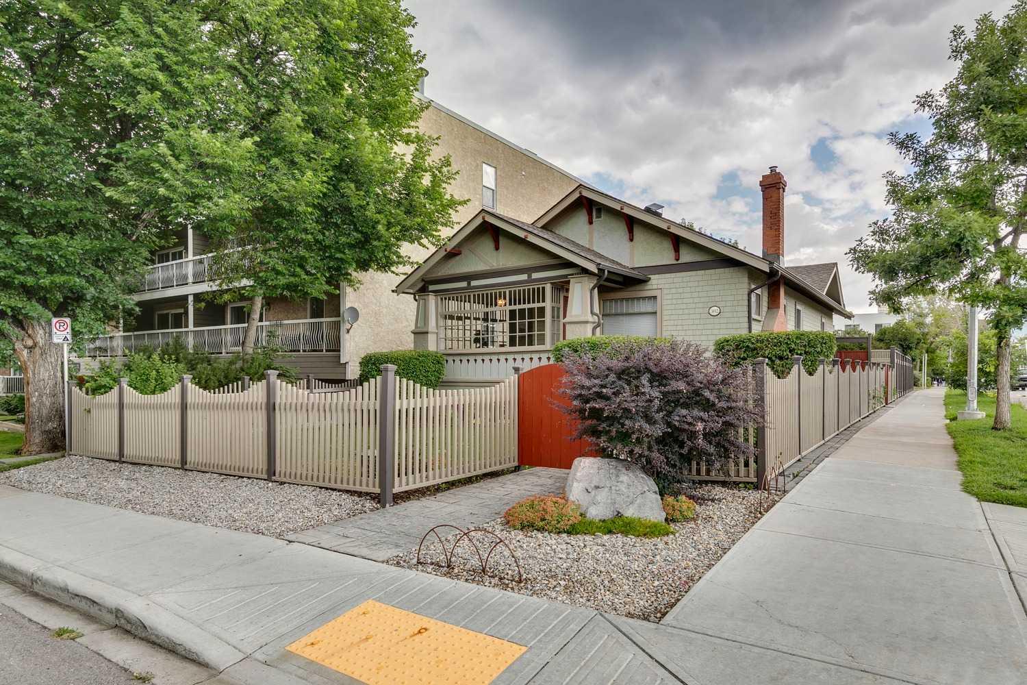 24 Avenue Sw Unit 302, Calgary, AB T2S 0K2