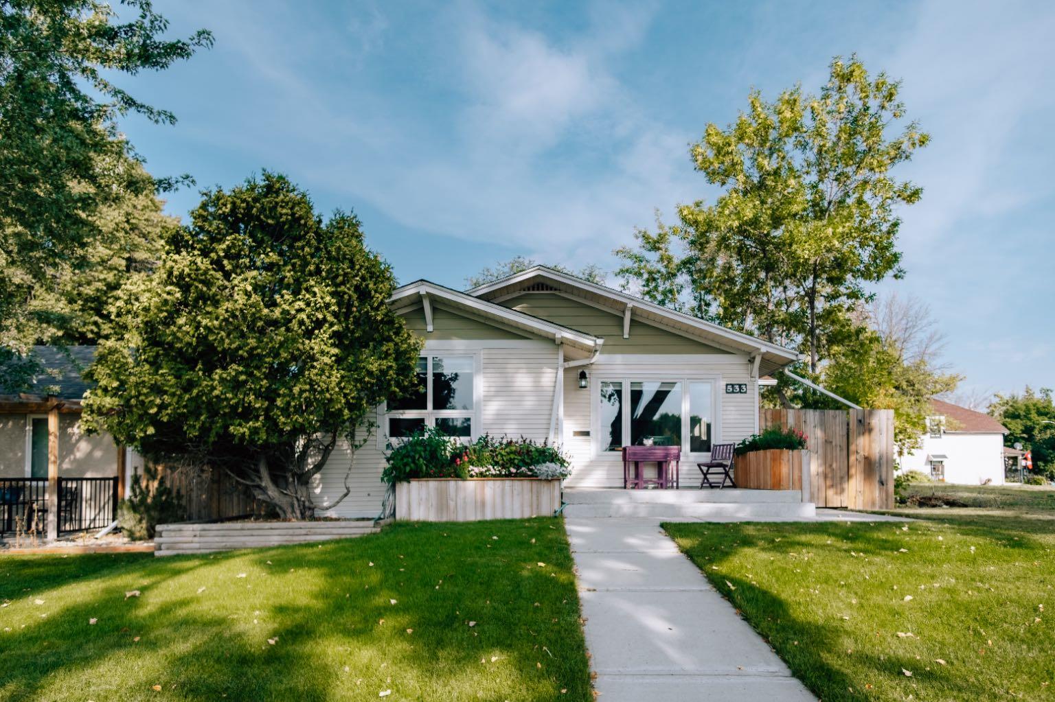 13 Street S Unit 533, Lethbridge, AB T1J 2W1