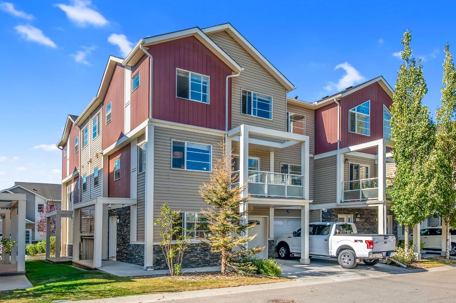 714 Redstone Vw NE, Calgary, AB T3N 0M9