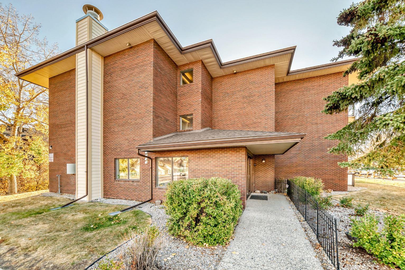 393 Patterson Hill Sw Unit 3307, Calgary, AB T3H 2P4
