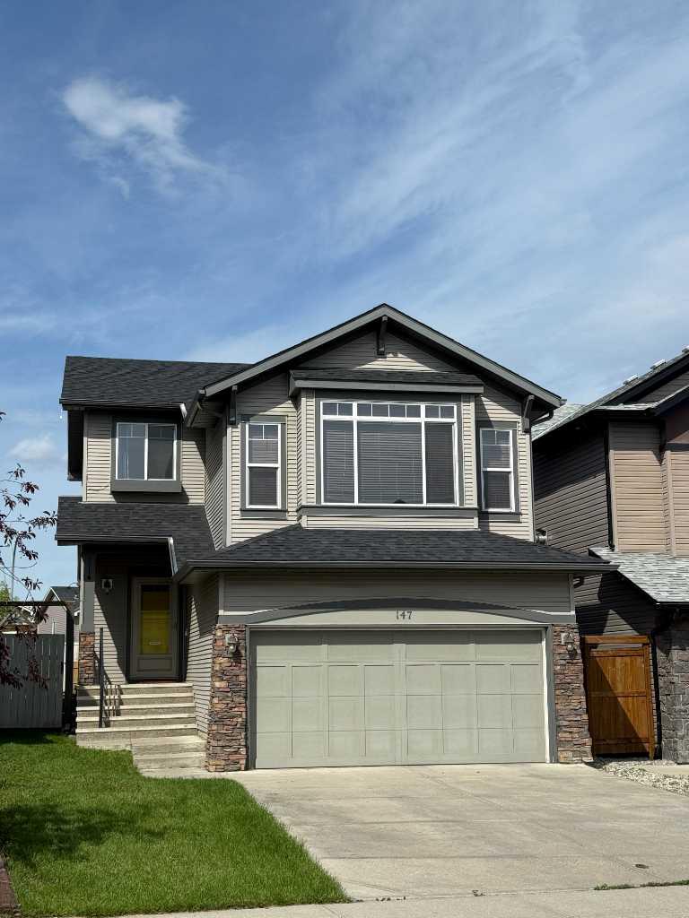147 New Brighton Close SE, Calgary, AB T2Z 0E4