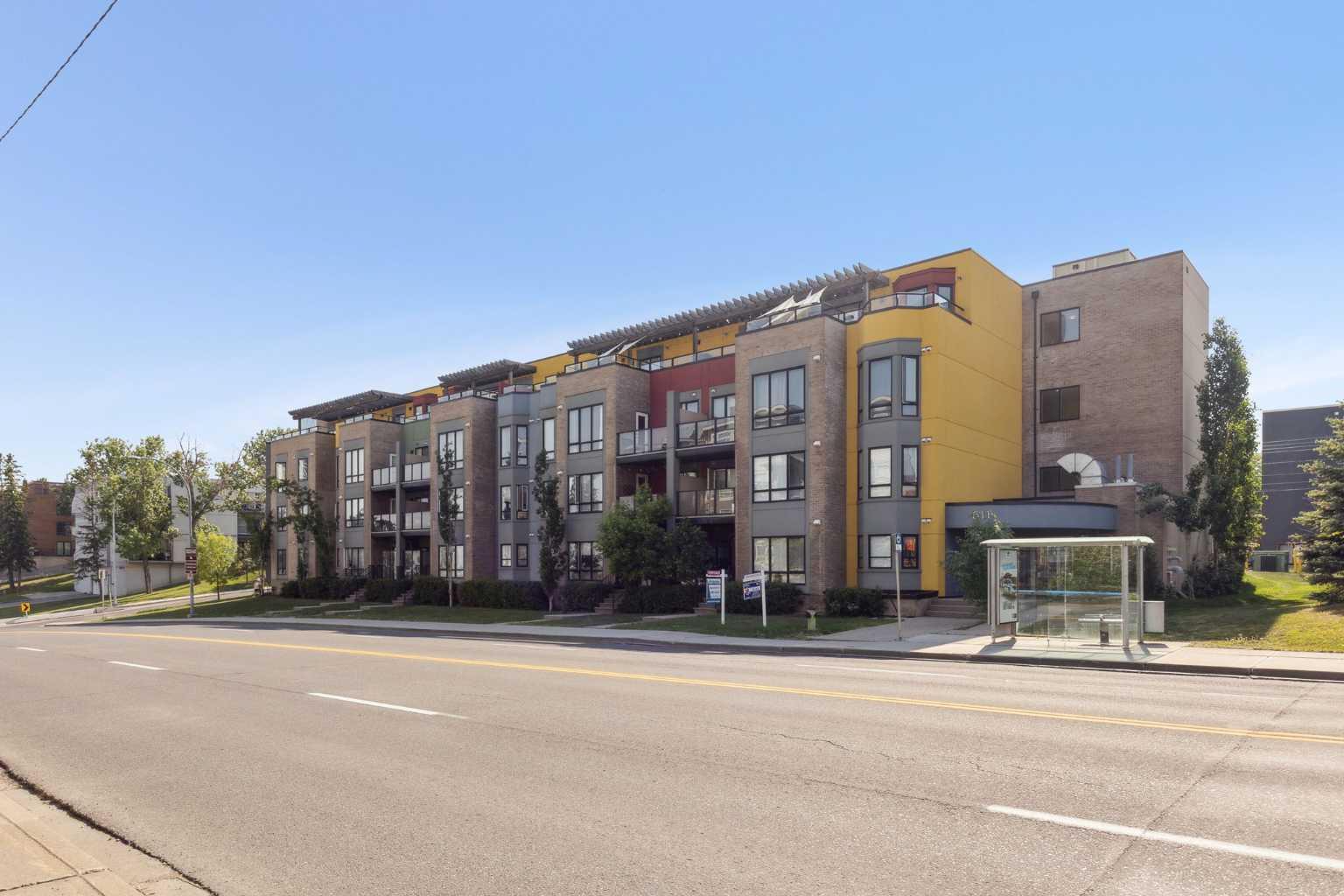 611 Edmonton Trail Ne Unit 304, Calgary, AB T2E 3J3