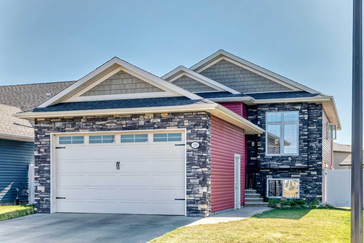 150 Voisin Close, Red Deer, AB T4R 0N1