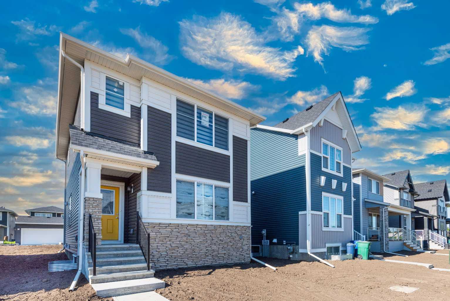 840 Midtown Dr, Airdrie, AB T4B 5K9
