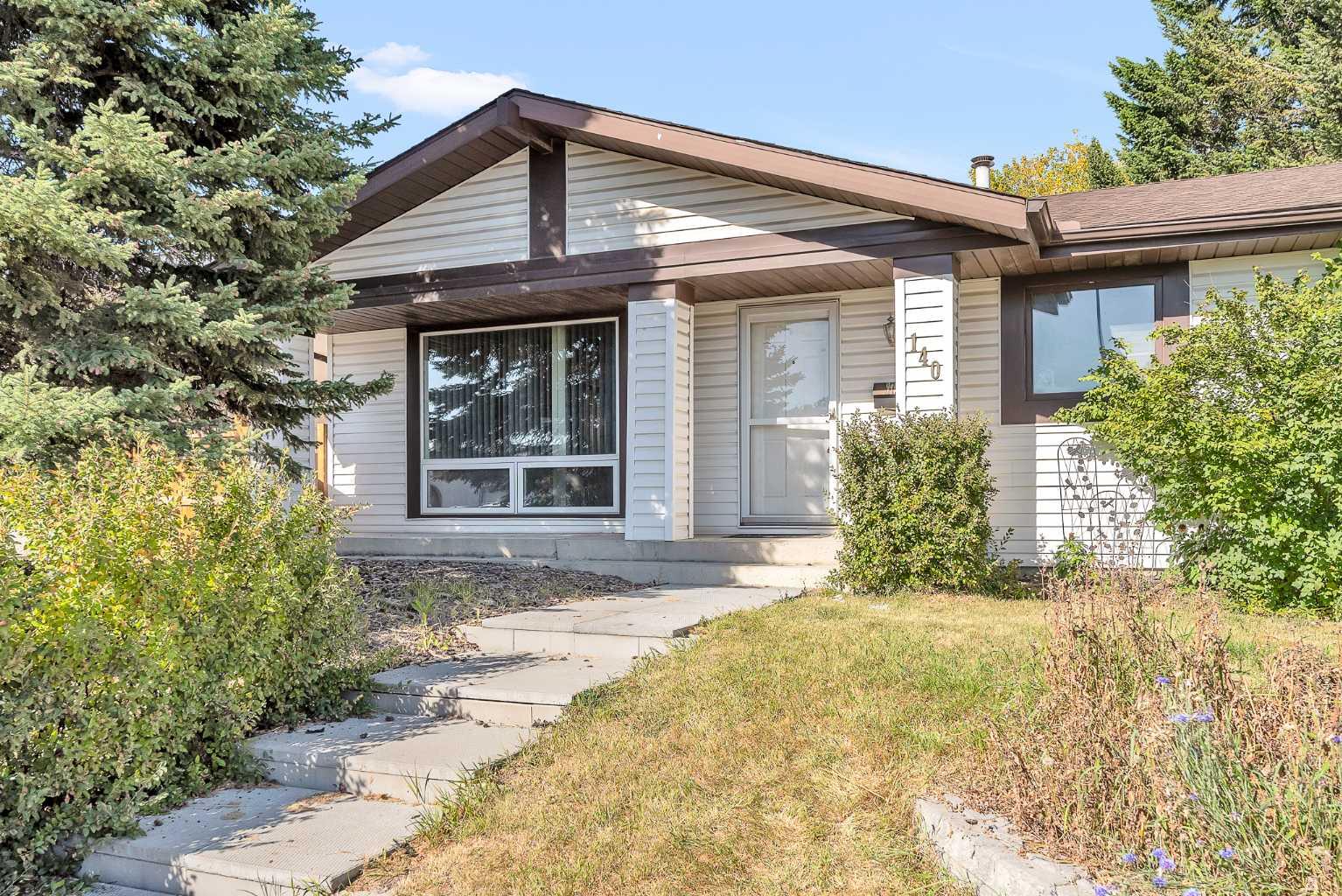140 Maitland Rd NE, Calgary, AB T2A 4Z2