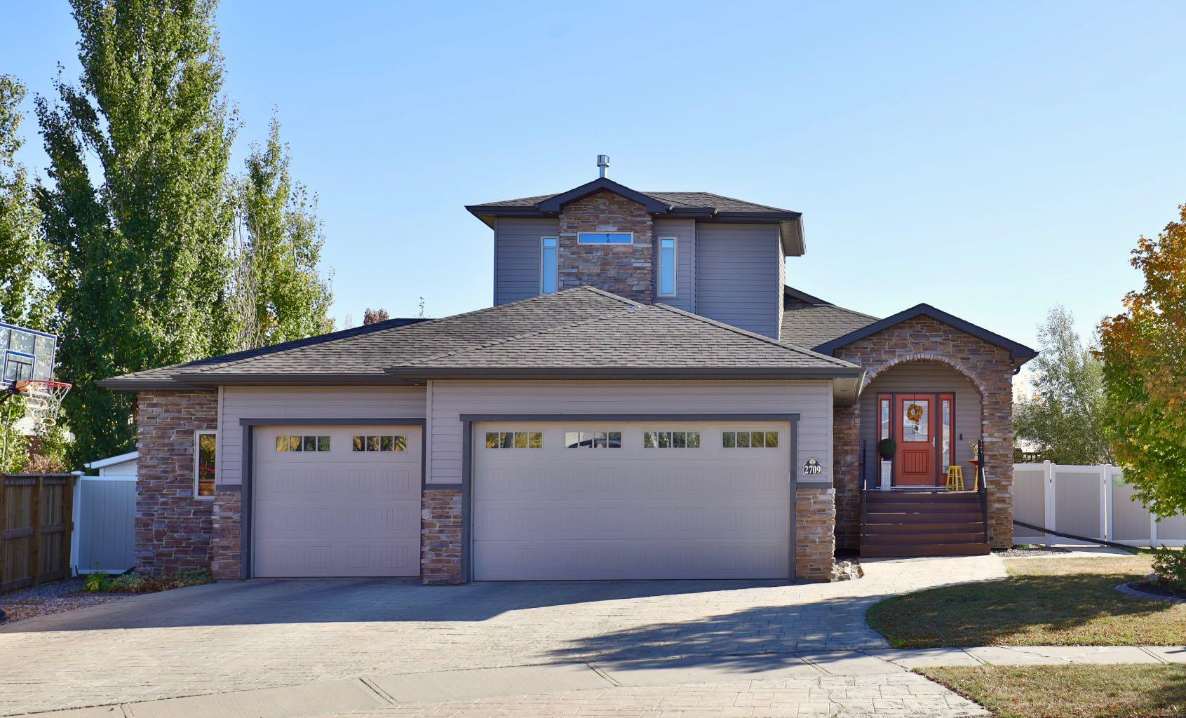 59 Streetclose Unit 2709 Street Close, Camrose, AB T4V 1P8