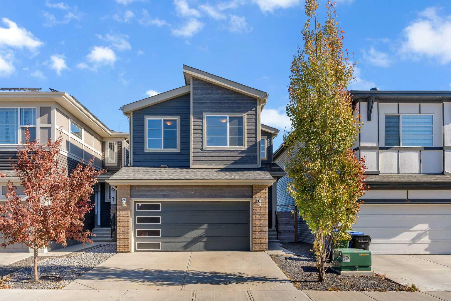 34 Sage Bluff Hts NW, Calgary, AB T3R 0X5