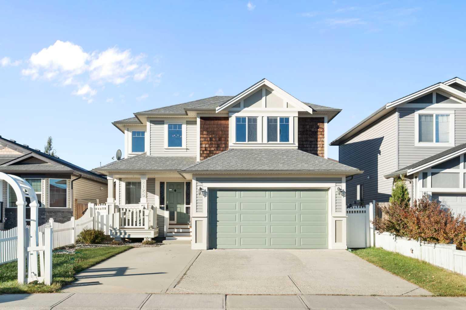2125 Luxstone Blvd SW, Airdrie, AB T4B 0C6