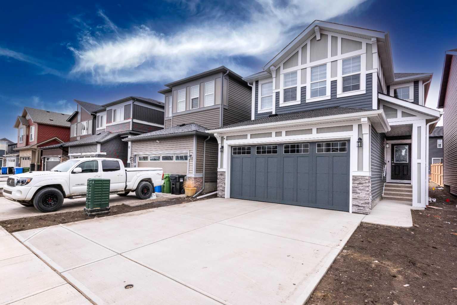 353 Carringvue Pl NW, Calgary, AB T3P 2A4