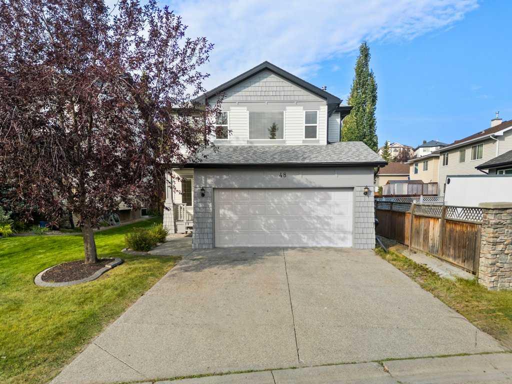 48 Panamount Cres NW, Calgary, AB T3K 5L8