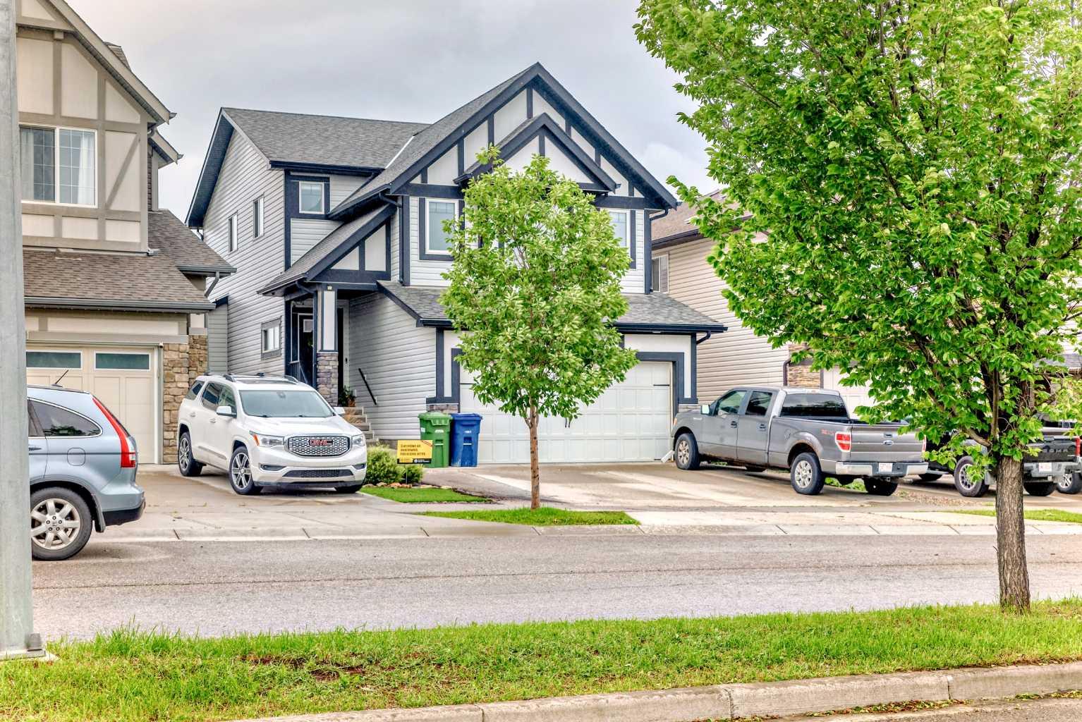 165 Hillcrest Dr SW, Airdrie, AB T4B 0Y8