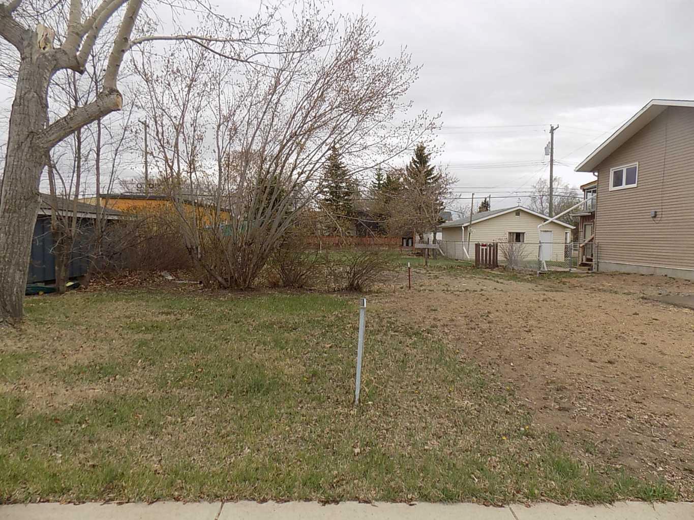 1 Avenue W Unit 413, Hanna, AB T0J 1P0