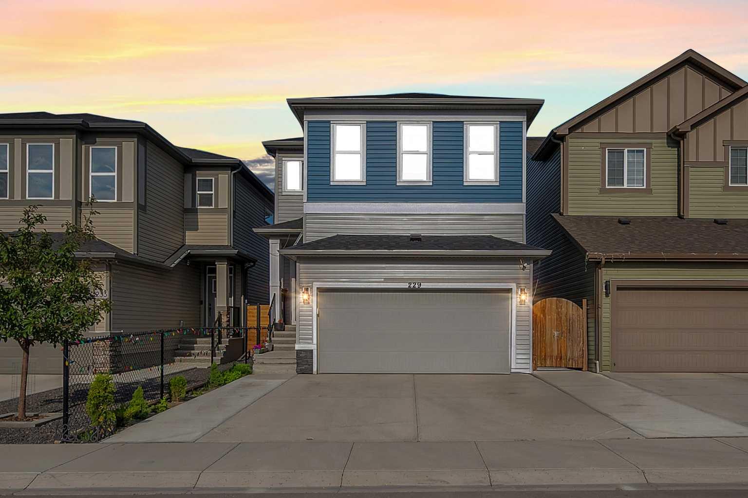 229 Cornerbrook Common NE, Calgary, AB T3N 1L9