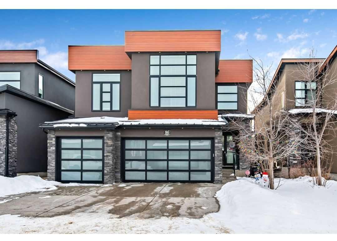 86 W Point Mews SW, Calgary, AB T3H 0X5