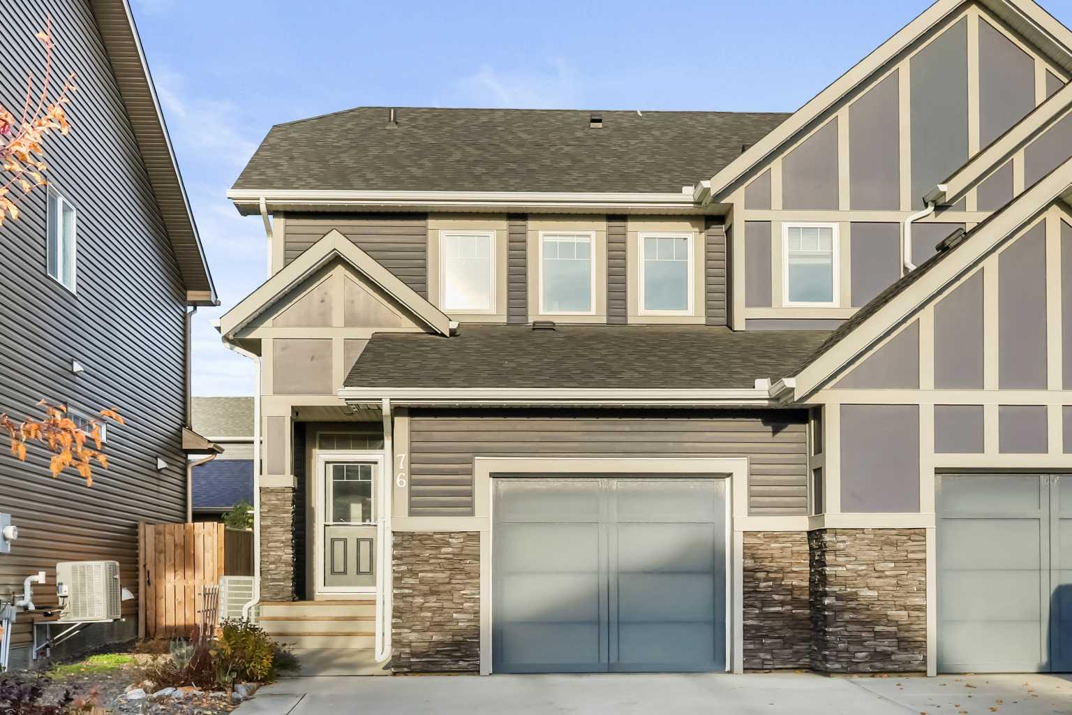 76 Legacy Glen Row SE, Calgary, AB T2X 3Y9